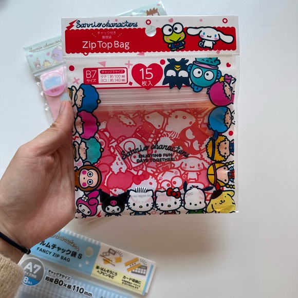 NEW - Set of 3 Hello Kitty and Friends Plastic Bags - Picture 3 of 4